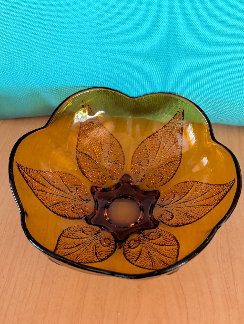 VTG.  Amber Glass Sunflower  Bowl, Beaded Leaves, Scallop Edges.